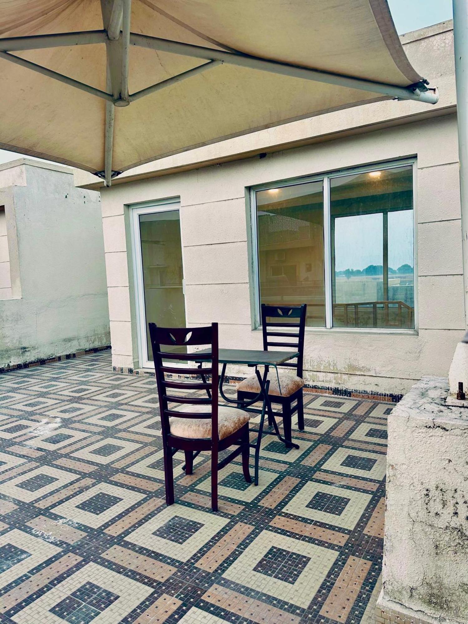 Pearl Grand Boutique Cottage In Omaxe Anandam Vrindavan - #Premium Ac Rooms With Balcony #Big Parking #Lift #Garden #Peaceful Area #Near Prem Mandir #Property Of The Year #Most Awarded Esterno foto