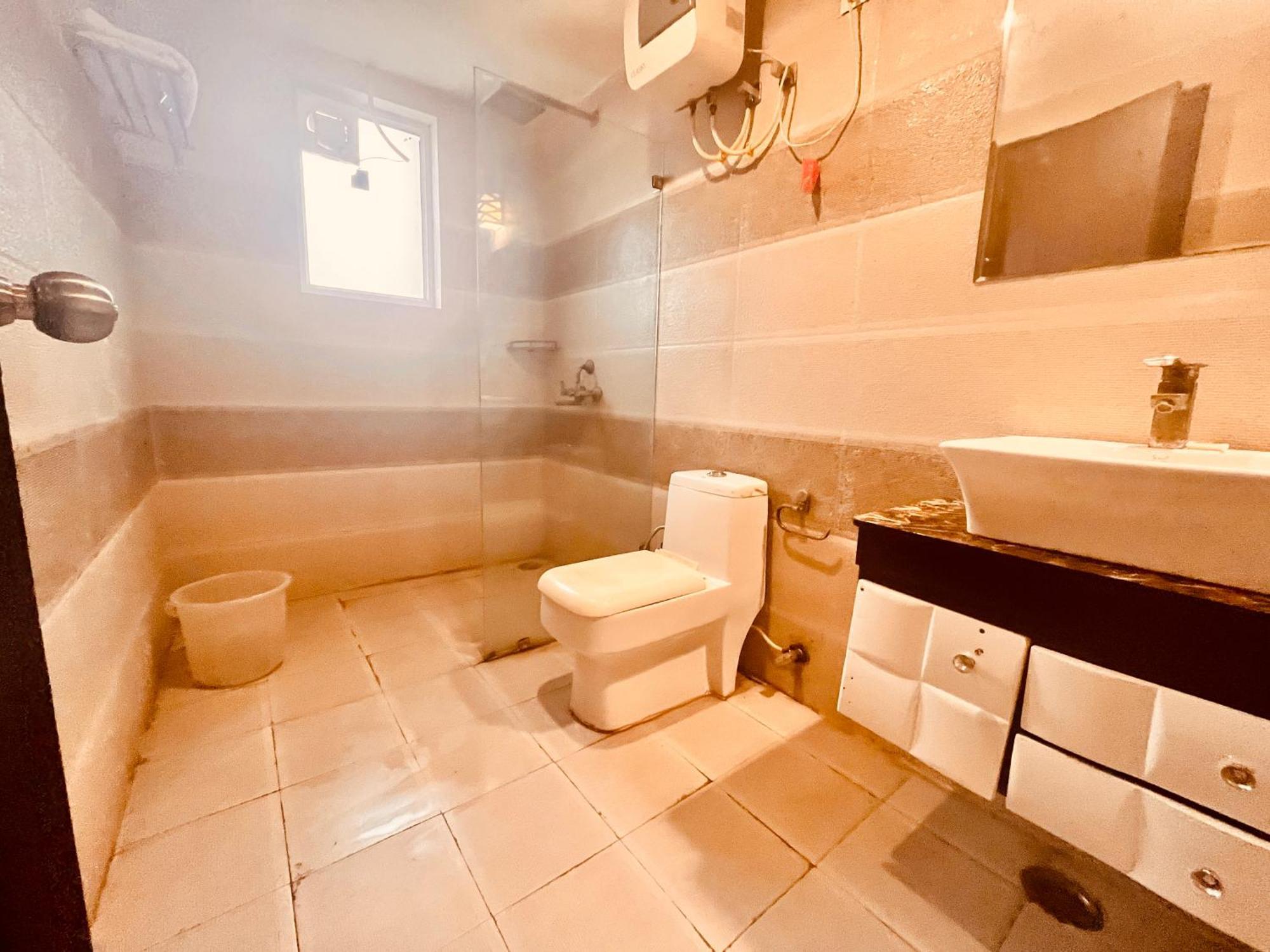 Pearl Grand Boutique Cottage In Omaxe Anandam Vrindavan - #Premium Ac Rooms With Balcony #Big Parking #Lift #Garden #Peaceful Area #Near Prem Mandir #Property Of The Year #Most Awarded Esterno foto