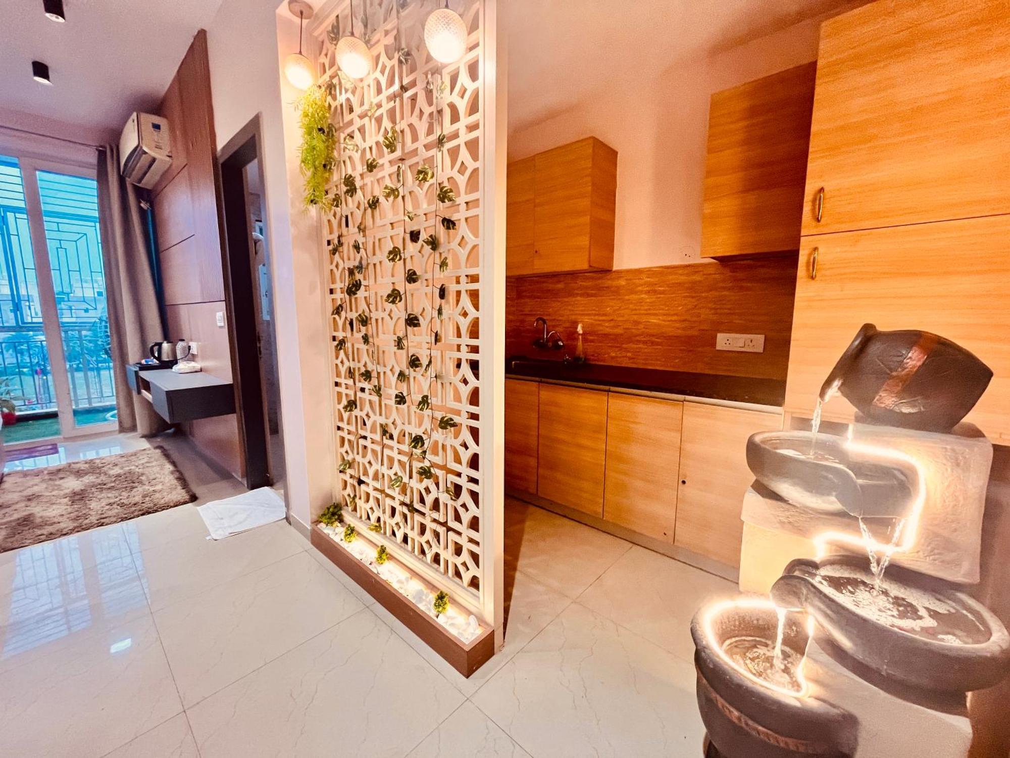 Pearl Grand Boutique Cottage In Omaxe Anandam Vrindavan - #Premium Ac Rooms With Balcony #Big Parking #Lift #Garden #Peaceful Area #Near Prem Mandir #Property Of The Year #Most Awarded Esterno foto