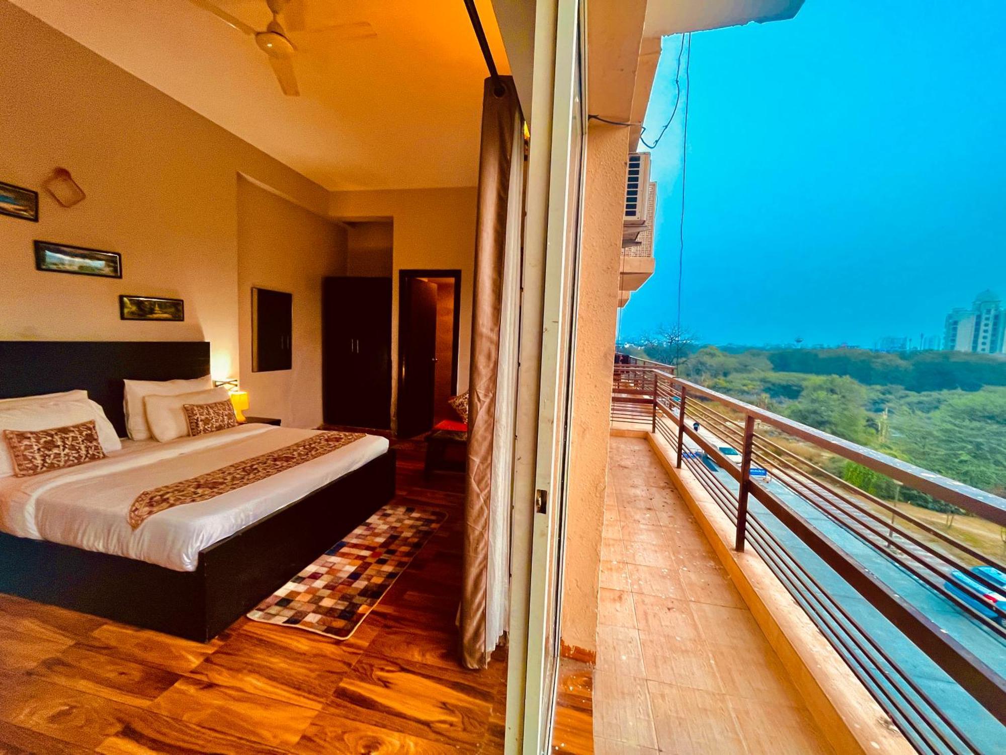 Pearl Grand Boutique Cottage In Omaxe Anandam Vrindavan - #Premium Ac Rooms With Balcony #Big Parking #Lift #Garden #Peaceful Area #Near Prem Mandir #Property Of The Year #Most Awarded Esterno foto
